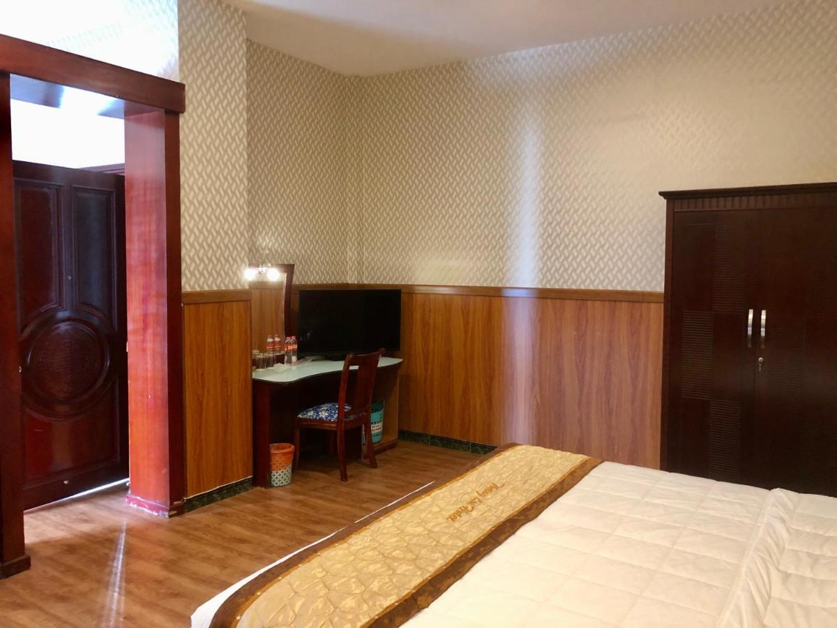 Thang Loi Hotel Thu Dau Mot Exterior photo